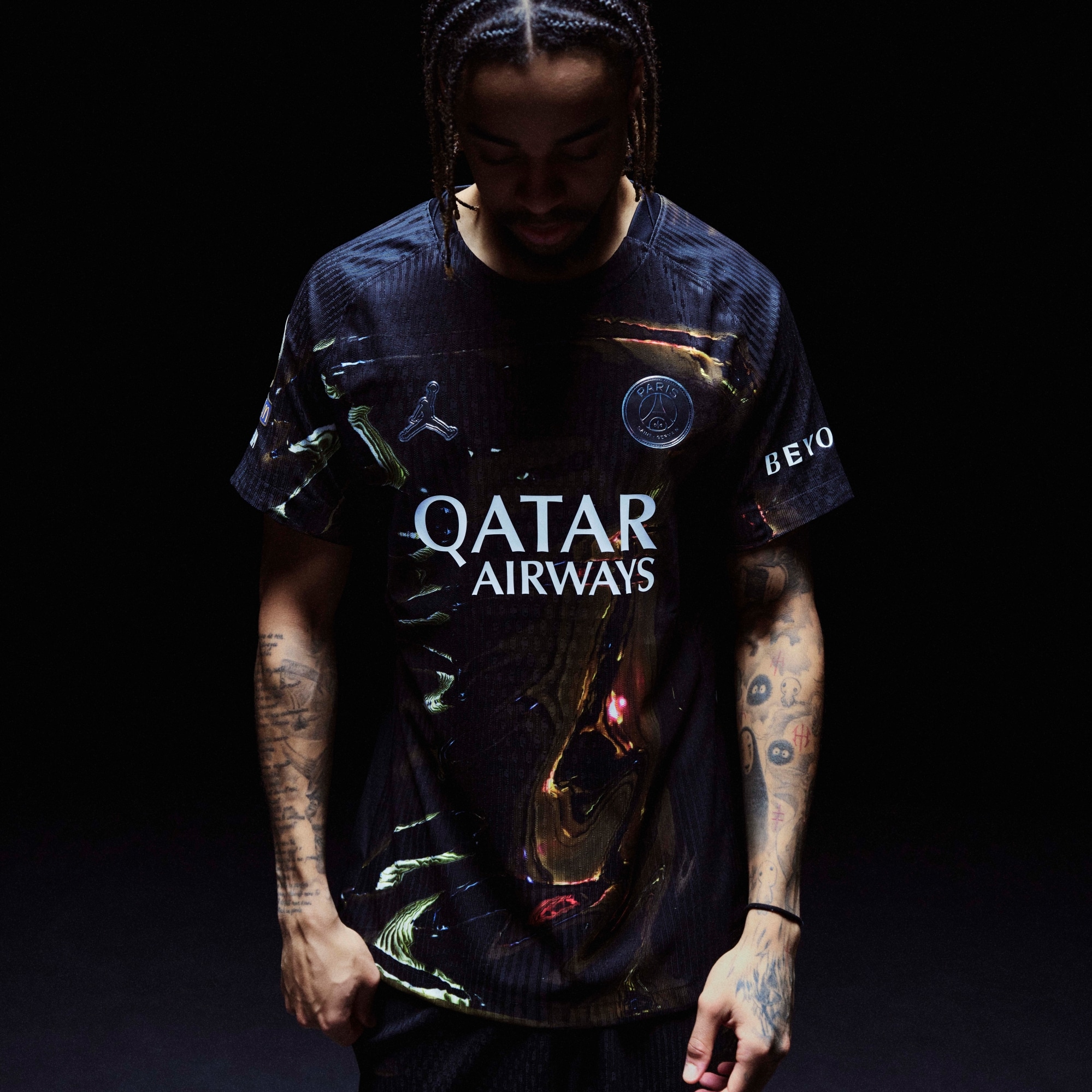 PSG ジョーダン ナイトエディション Dri-FIT ADV マッチシャツ 2025-26